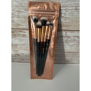 Eyeshadow Brush Makeup Set by Shaina B. Miami -‎ New Sealed - Perfect Set.
